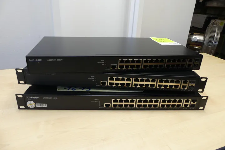 3x Lancom GS-2326P+ Netzwerk-Switch, PoE Modell: GS-2326P+